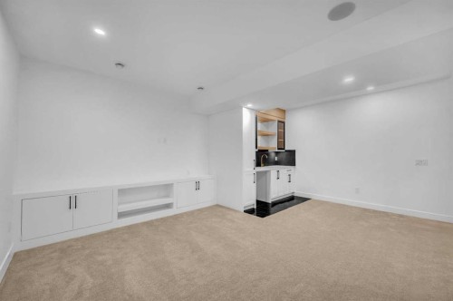 3404 2 Street Nw, Calgary, AB - Indoor Photo Showing Other Room