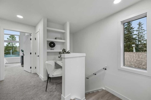 7722 47 Avenue Nw, Calgary, AB - Indoor Photo Showing Other Room