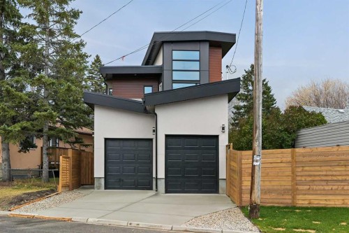 7722 47 Avenue Nw, Calgary, AB - Outdoor