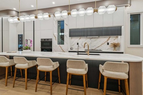 1330 8 Avenue Se, Calgary, AB - Indoor Photo Showing Dining Room