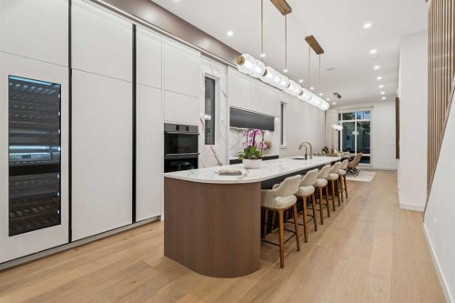 1330 8 Avenue Se, Calgary, AB - Indoor