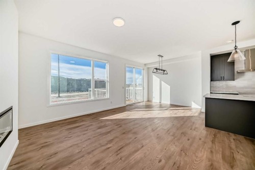 40 Southborough Common, Cochrane, AB - Indoor Photo Showing Kitchen