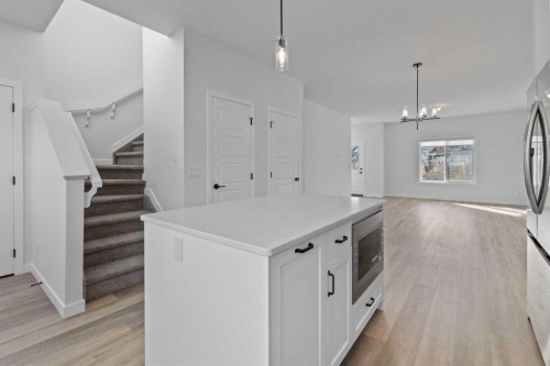 994 Chinook Winds Meadow Sw, Airdrie, AB - Indoor