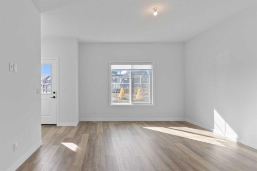 994 Chinook Winds Meadow Sw, Airdrie, AB - Indoor Photo Showing Other Room