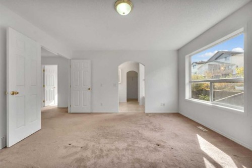 338 Panamount Drive Nw, Calgary, AB - Indoor Photo Showing Other Room