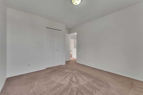 338 Panamount Drive Nw, Calgary, AB - Indoor Photo Showing Other Room