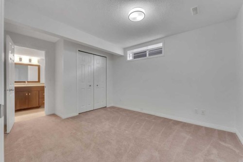 338 Panamount Drive Nw, Calgary, AB - Indoor Photo Showing Other Room