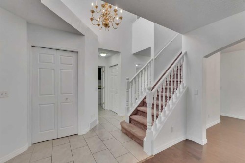 338 Panamount Drive Nw, Calgary, AB - Indoor Photo Showing Other Room