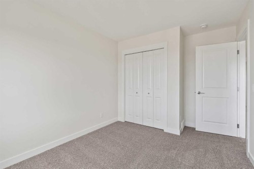 10 Herron Common Ne, Calgary, AB - Indoor