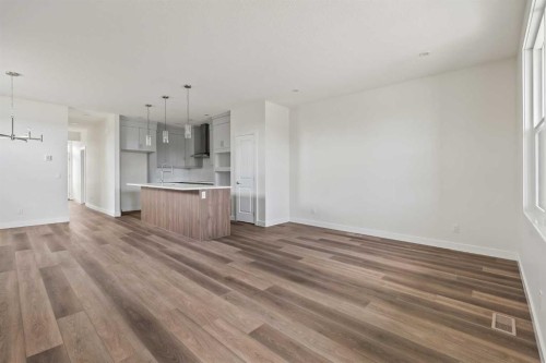10 Herron Common Ne, Calgary, AB - Indoor Photo Showing Kitchen