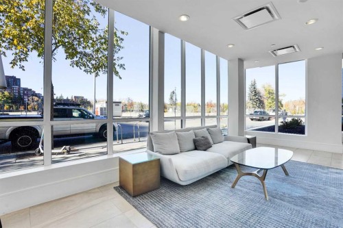 205-128 2 Street Sw, Calgary, AB - Indoor Photo Showing Living Room