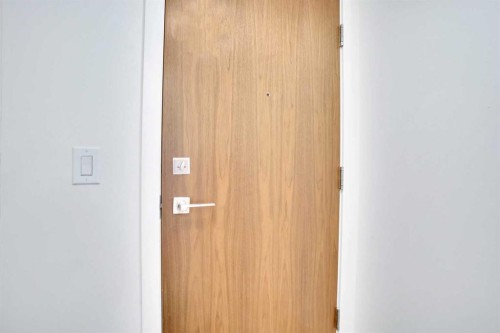 205-128 2 Street Sw, Calgary, AB - Indoor Photo Showing Other Room