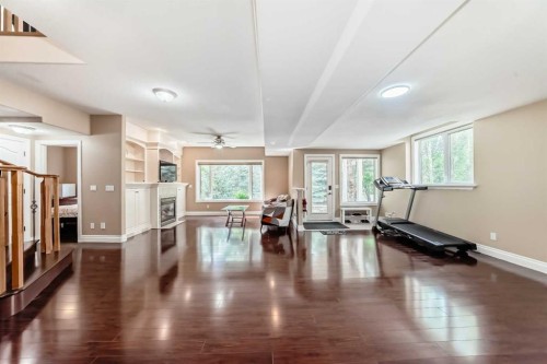 29 Simcoe Gate Sw, Calgary, AB - Indoor