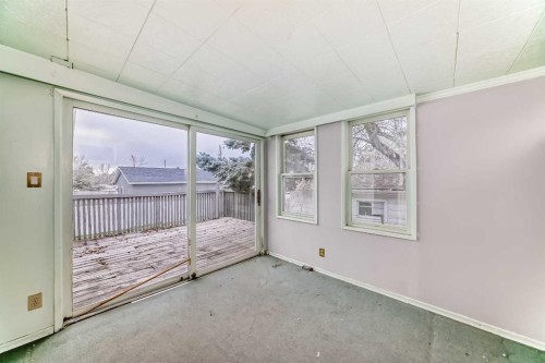 1403 19 Street Ne, Calgary, AB - Indoor