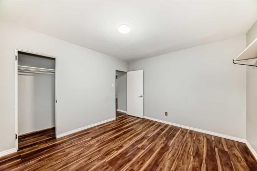 1403 19 Street Ne, Calgary, AB - Indoor Photo Showing Other Room