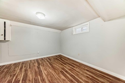 1403 19 Street Ne, Calgary, AB - Indoor Photo Showing Other Room