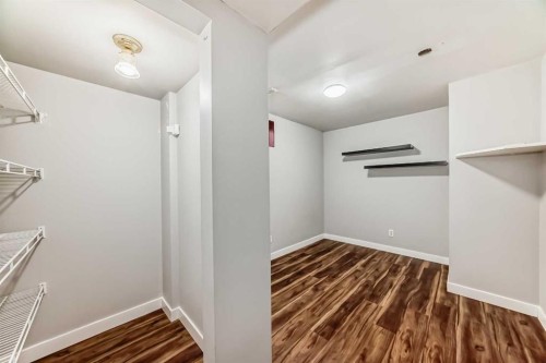 1403 19 Street Ne, Calgary, AB - Indoor