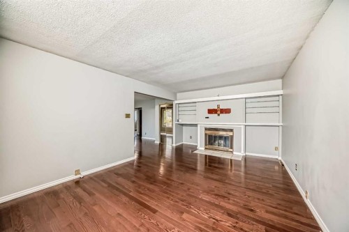 1403 19 Street Ne, Calgary, AB - Indoor