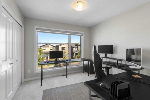 33 Walcrest Way Se, Calgary, AB - Indoor Photo Showing Office