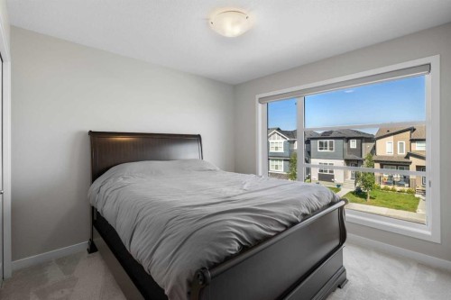 33 Walcrest Way Se, Calgary, AB - Indoor Photo Showing Bedroom