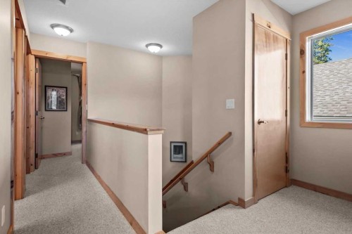 1073 Wilson Way, Canmore, AB - Indoor Photo Showing Other Room