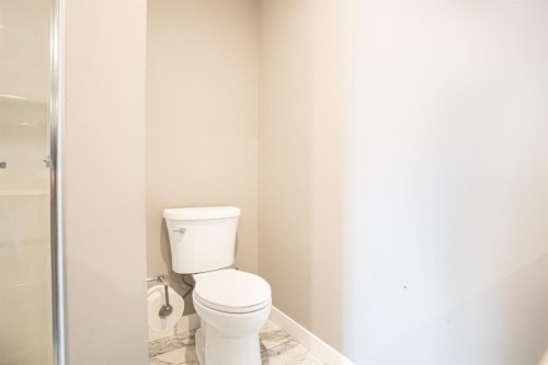 2324-60 Skyview Ranch Road Ne, Calgary, AB - Indoor Photo Showing Bathroom