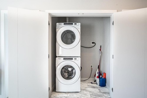 2324-60 Skyview Ranch Road Ne, Calgary, AB - Indoor Photo Showing Laundry Room