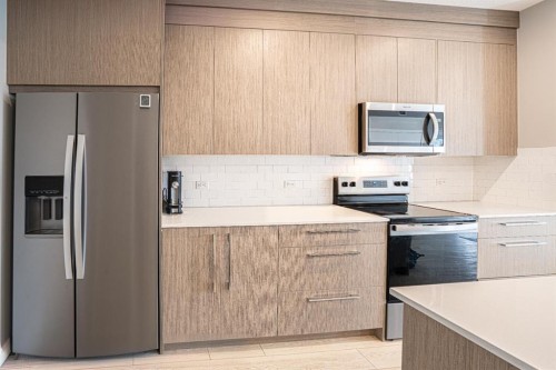 2324-60 Skyview Ranch Road Ne, Calgary, AB - Indoor Photo Showing Kitchen With Stainless Steel Kitchen