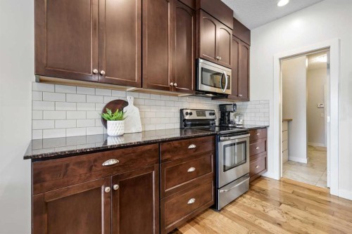 160 Chaparral Valley View Se, Calgary, AB - Indoor Photo Showing Kitchen