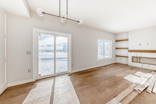 512 Heritage Boulevard, Cochrane, AB - Indoor Photo Showing Other Room