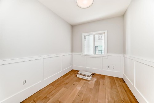 512 Heritage Boulevard, Cochrane, AB - Indoor Photo Showing Other Room