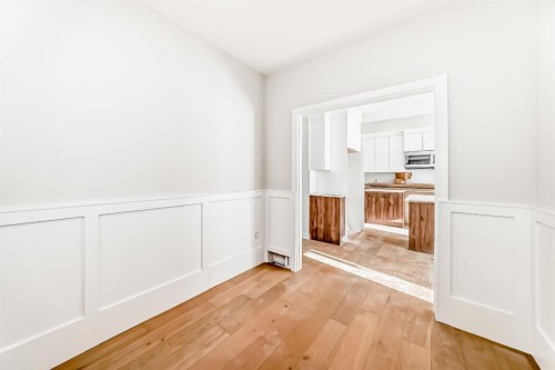 512 Heritage Boulevard, Cochrane, AB - Indoor Photo Showing Other Room