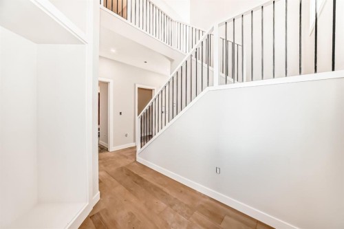 512 Heritage Boulevard, Cochrane, AB - Indoor Photo Showing Other Room