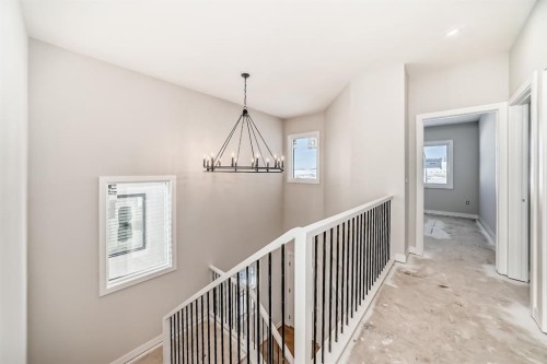 512 Heritage Boulevard, Cochrane, AB - Indoor Photo Showing Other Room