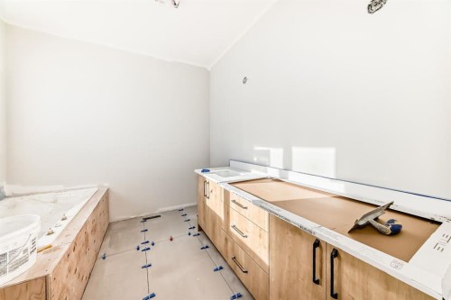 524 Heritage Boulevard, Cochrane, AB - Indoor