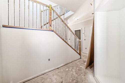 524 Heritage Boulevard, Cochrane, AB - Indoor Photo Showing Other Room