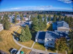 212 Georgian Villas NE Calgary, AB T2A 7C9