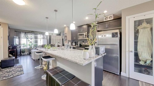552 Evanston Drive Nw, Calgary, AB - Indoor Photo Showing Kitchen With Stainless Steel Kitchen With Upgraded Kitchen