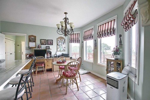 255046 Township Road 250, Rural Wheatland County, AB - Indoor Photo Showing Dining Room