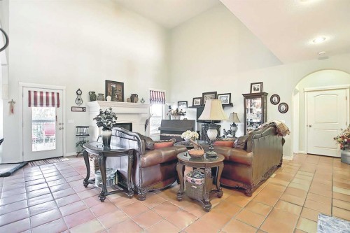 255046 Township Road 250, Rural Wheatland County, AB - Indoor