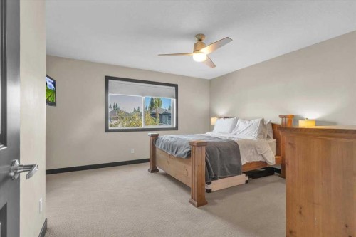 58 Valley Pointe Way Nw, Calgary, AB - Indoor Photo Showing Bedroom