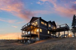 41031 Camden Lane  Rural Rocky View County, AB T4C 1A1