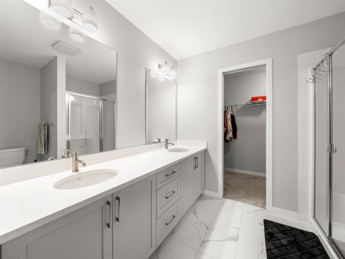 410 Copperstone Manor Se, Calgary, AB - Indoor Photo Showing Bathroom