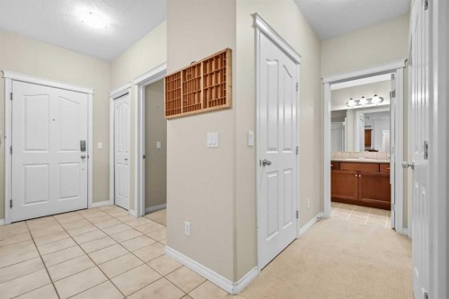 240-30 Sierra Morena Landing Sw, Calgary, AB - Indoor Photo Showing Other Room
