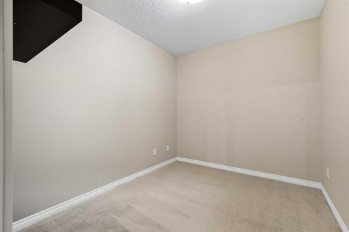 240-30 Sierra Morena Landing Sw, Calgary, AB - Indoor Photo Showing Other Room