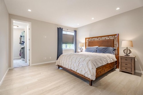 55 Legacy Woods Bay Se, Calgary, AB - Indoor Photo Showing Bedroom