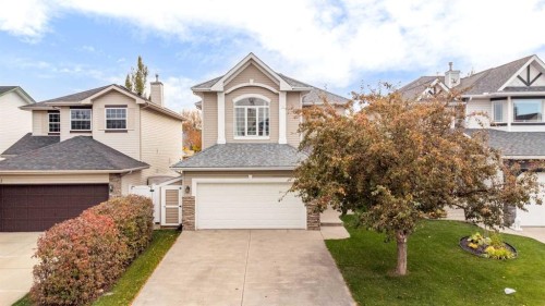 165 Harvest Park Circle NE Calgary, AB T3K 4V3