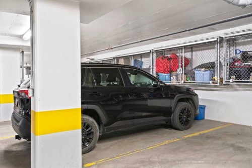 2204-80 Greenbriar Place Nw, Calgary, AB - Indoor Photo Showing Garage