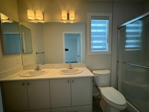 150 Edith Green Nw, Calgary, AB - Indoor Photo Showing Bathroom