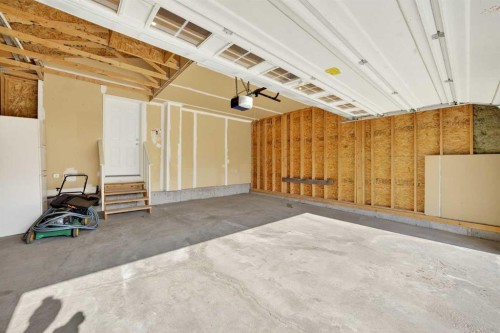 320 Everbrook Way Sw, Calgary, AB - Indoor